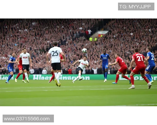 足球3号球服的魅力与风采解析让你成为场上最耀眼的明星 足球3号球服的魅力与风采解析让你成为场上最耀眼的明星